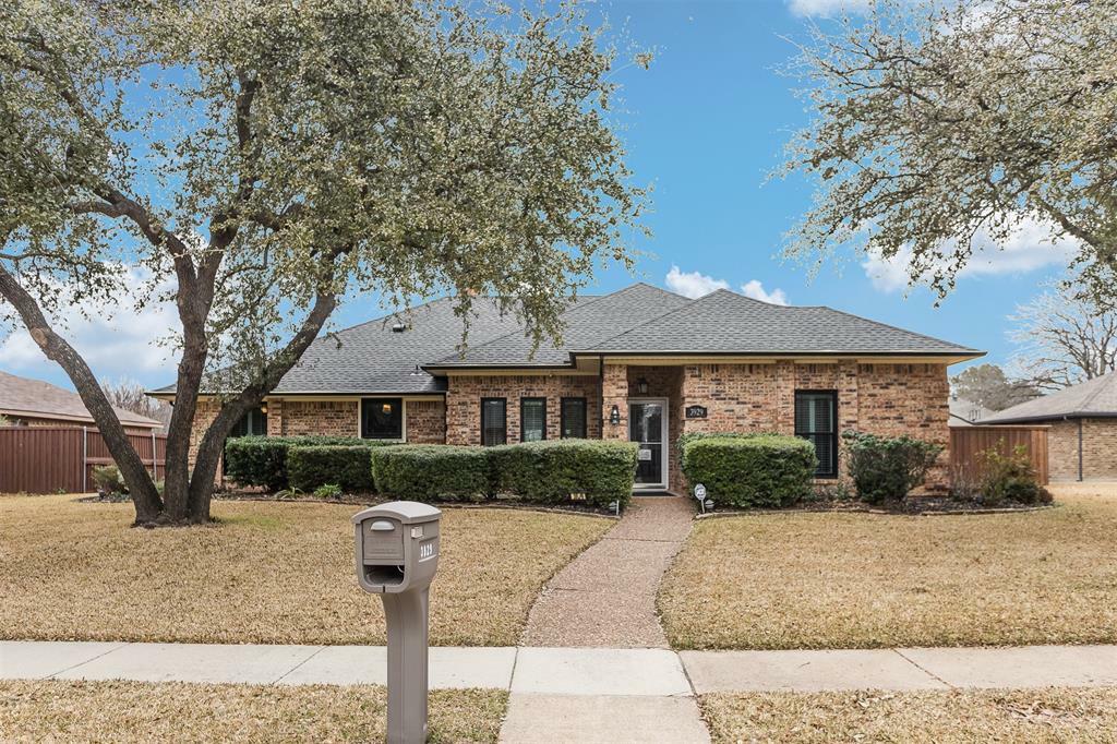 Property Photo:  3929 Carrizo Drive  TX 75074 