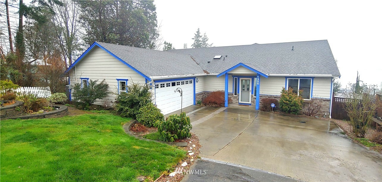 Property Photo:  1355 SE Camano Drive  WA 98282 