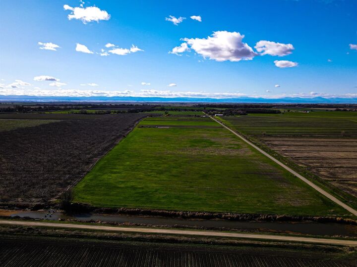 13700 Girdner Road  Meridian CA 95957 photo