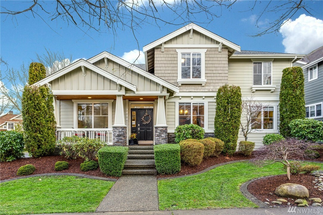 Property Photo:  7006 Fairway Ave SE  WA 98065 