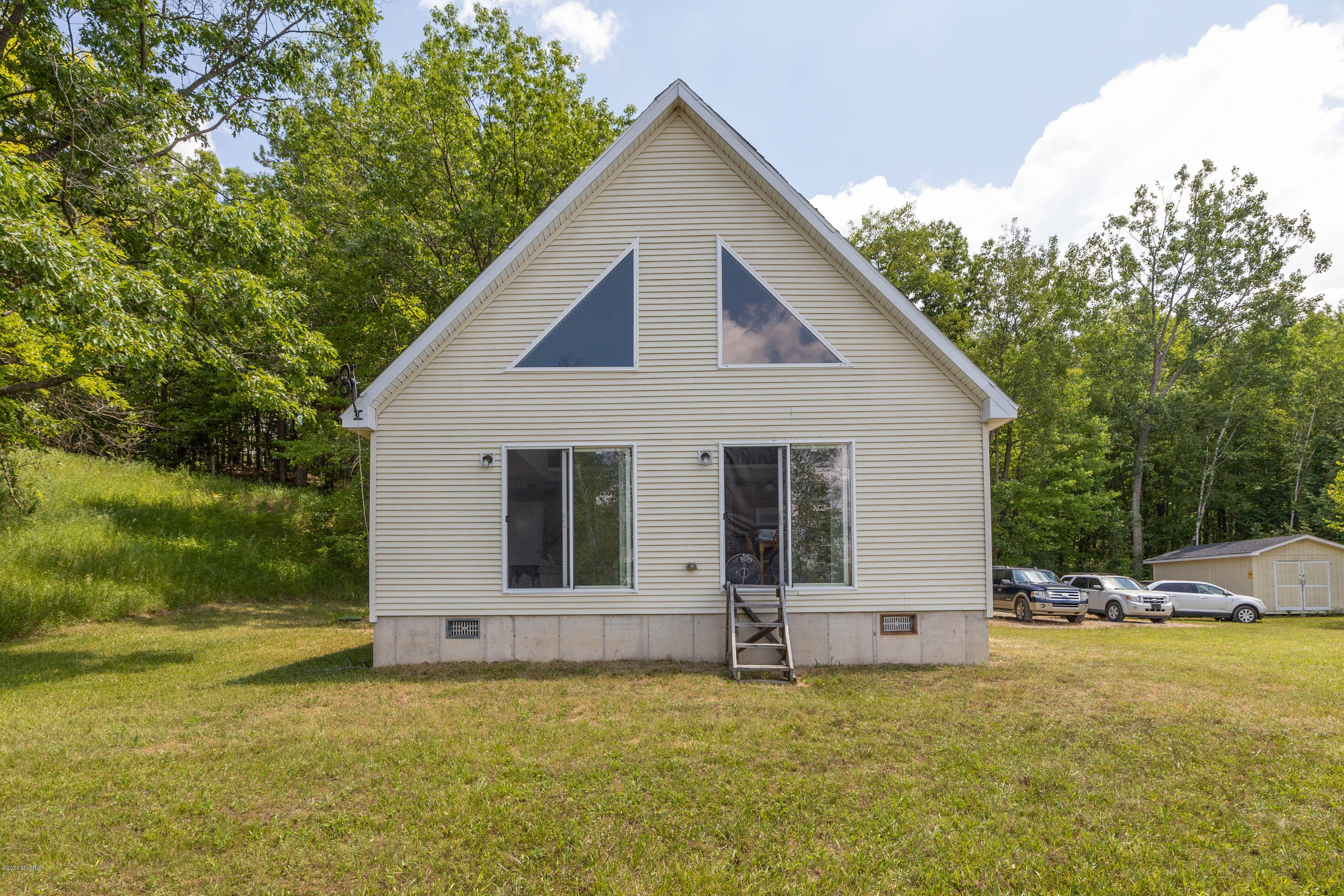 Property Photo: 17281 Summit Street MI 49305