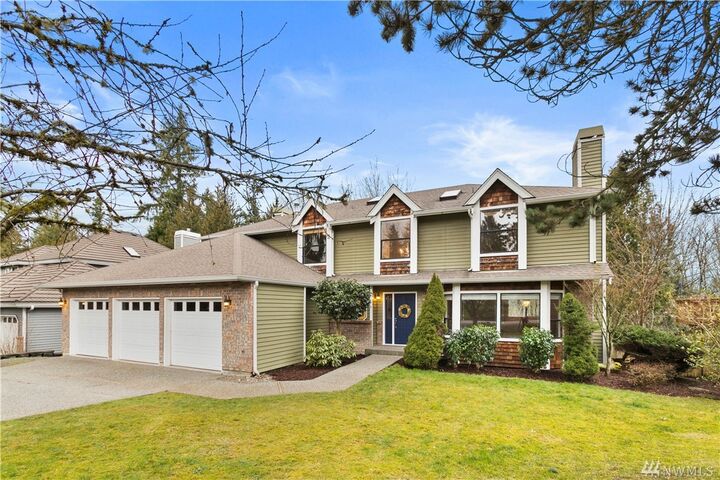 Property Photo:  25228 217th Place SE  WA 98038 
