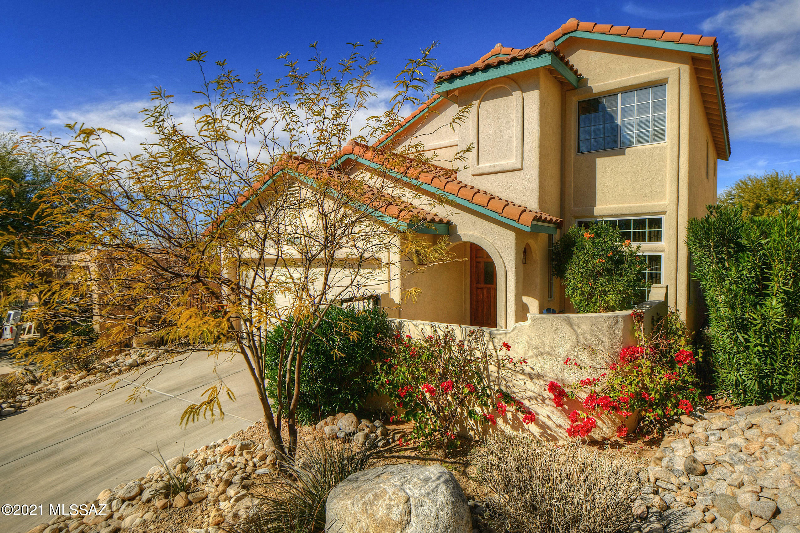 Property Photo:  1645 E Deer Shadow Lane  AZ 85737 