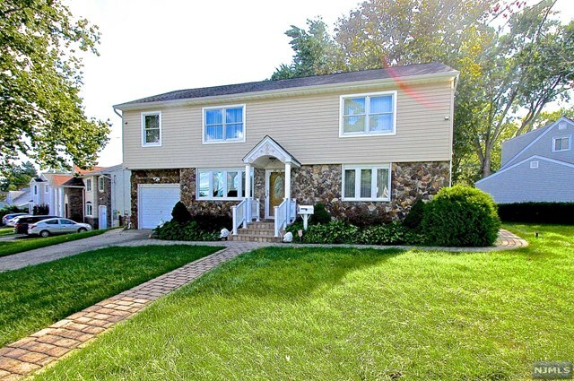 20-18 Halstead Terrace  Fair Lawn NJ 07410 photo