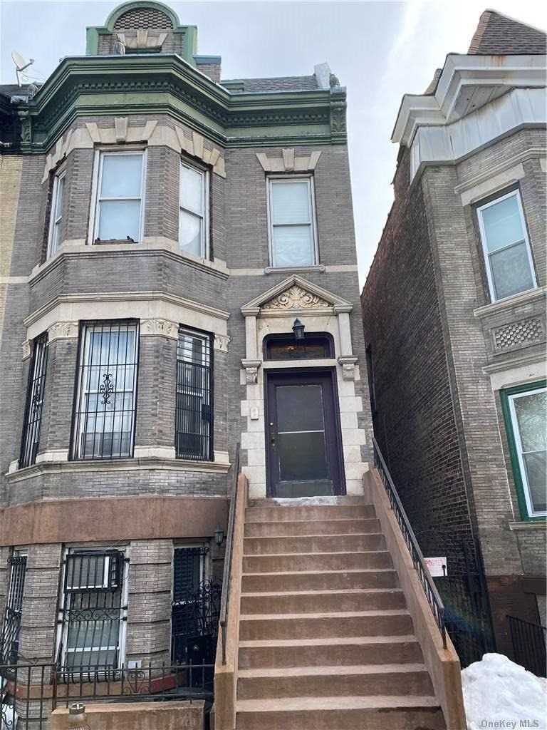 Property Photo:  1124 Jackson Avenue 2  NY 10456 