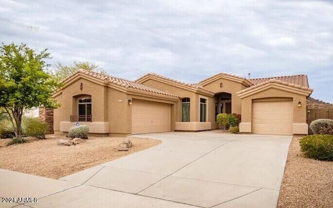 Property Photo: 35904 N 34th Lane AZ 85086
