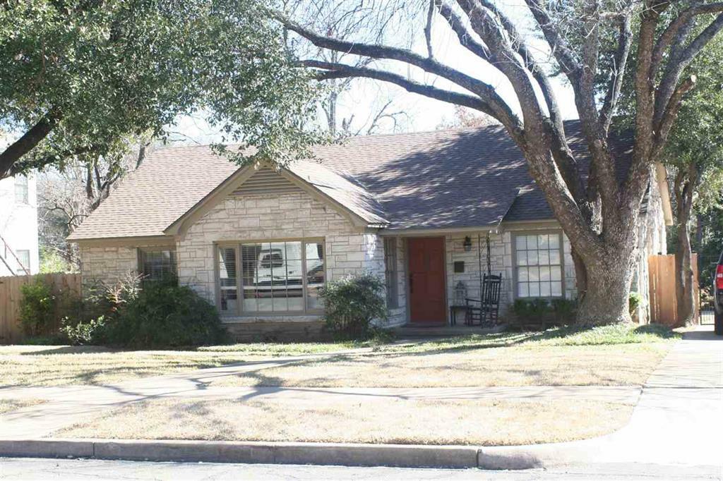 Property Photo:  2906 Washington Avenue  TX 76710 