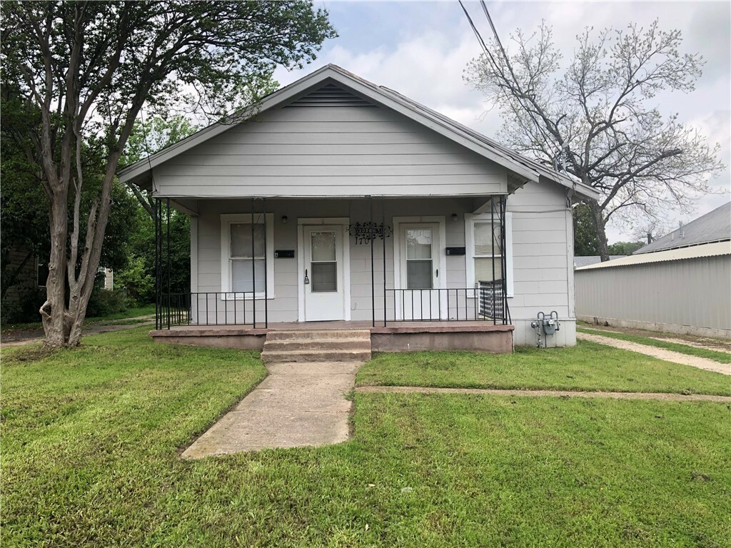 Property Photo:  1707 Windsor Avenue  TX 76708 