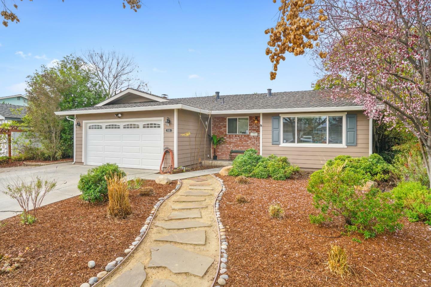 Property Photo: 5533 Playa Del Rey CA 95123