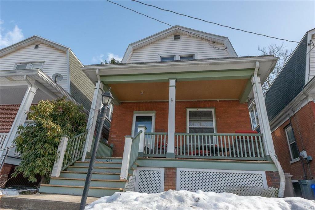 Property Photo:  621 Pardee Street  PA 18042 