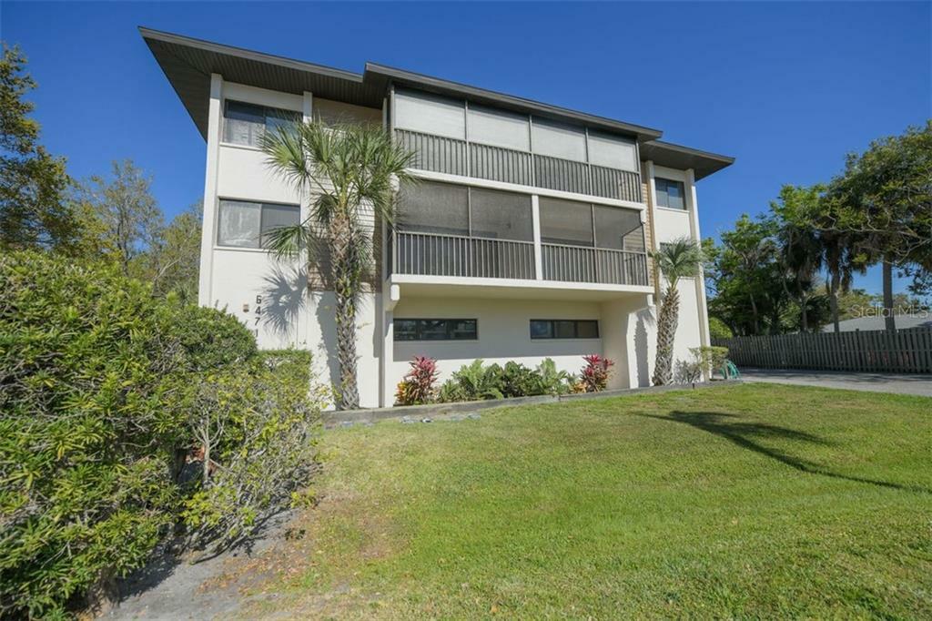 Property Photo:  6471 Beechwood Avenue 202  FL 34231 