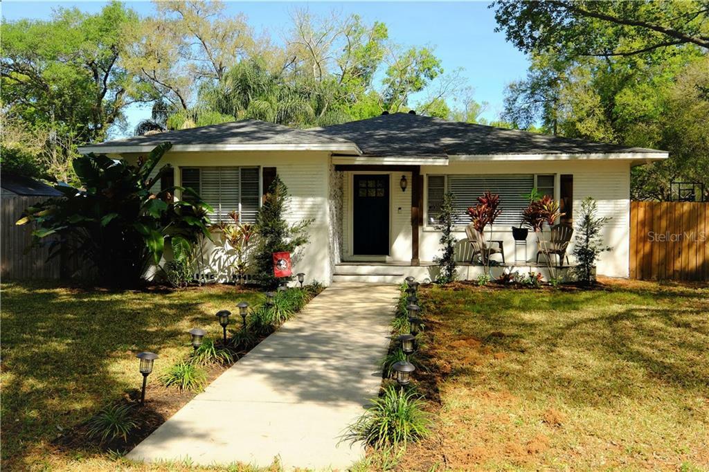 Property Photo:  1732 SE Lambright Street  FL 33610 