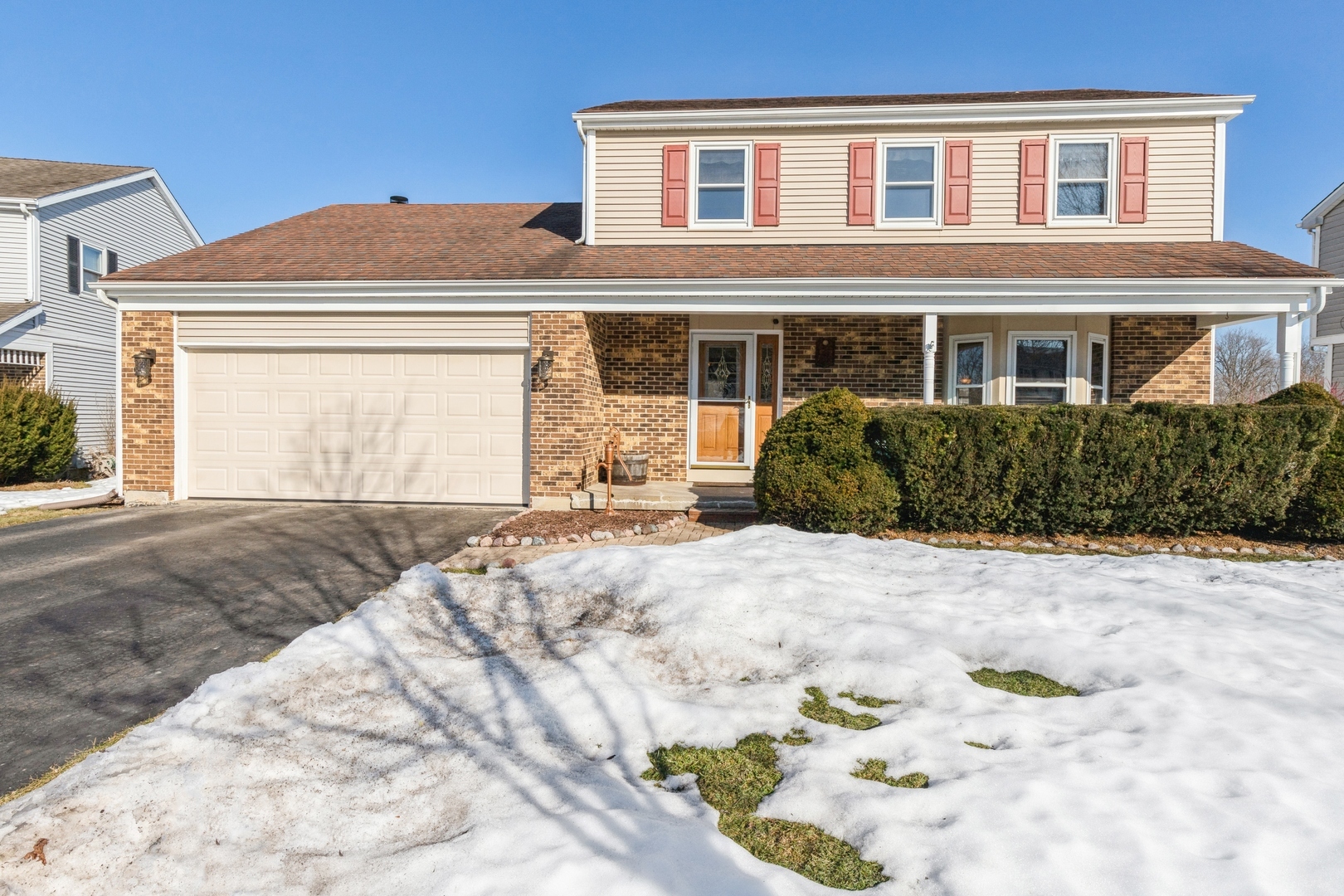 Property Photo: 33423 N Gagewood Lane IL 60030