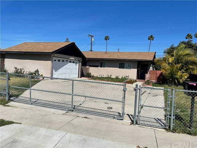 Property Photo: 10011 Lanett Avenue CA 90605