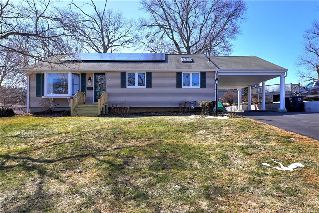 Property Photo:  76 Boylston Street  CT 06461 