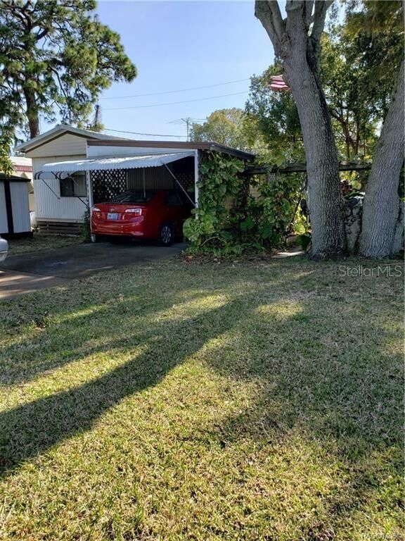 Property Photo: 4836 Snug Harbor Road FL 34652