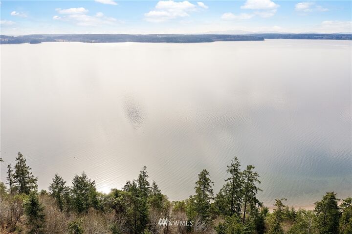 Property Photo:  415  Foxfire Road  WA 98333 