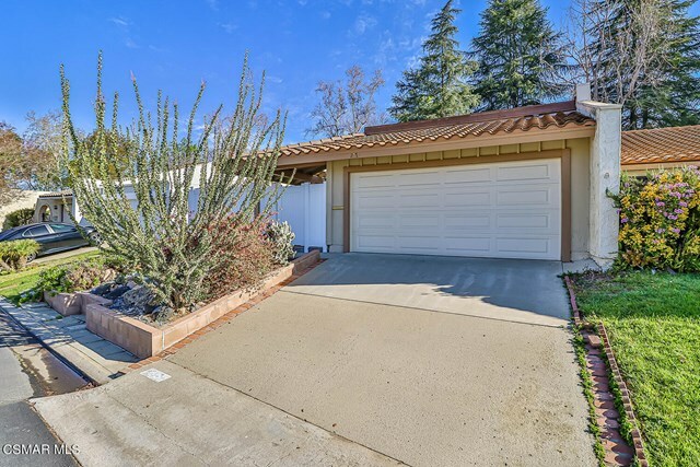 Property Photo:  2779 Lakeridge Lane  CA 91361 