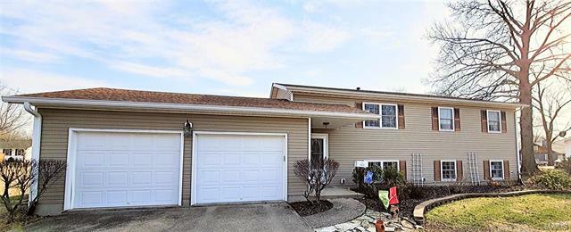 Property Photo: 2604 Hemlock Avenue 62040