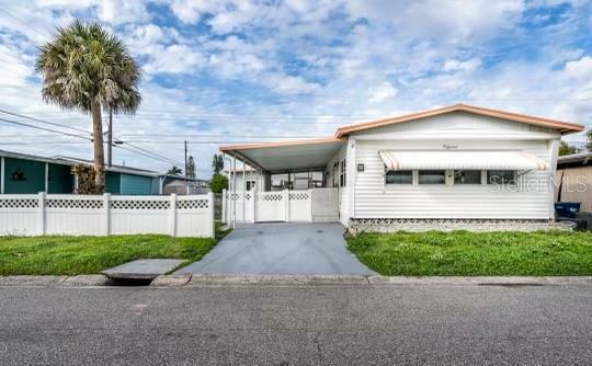 Property Photo:  615 50th Avenue W  FL 34207 