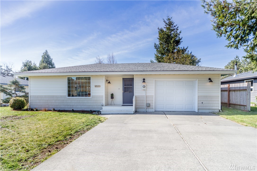 Property Photo:  4315 Haines St  WA 98368 