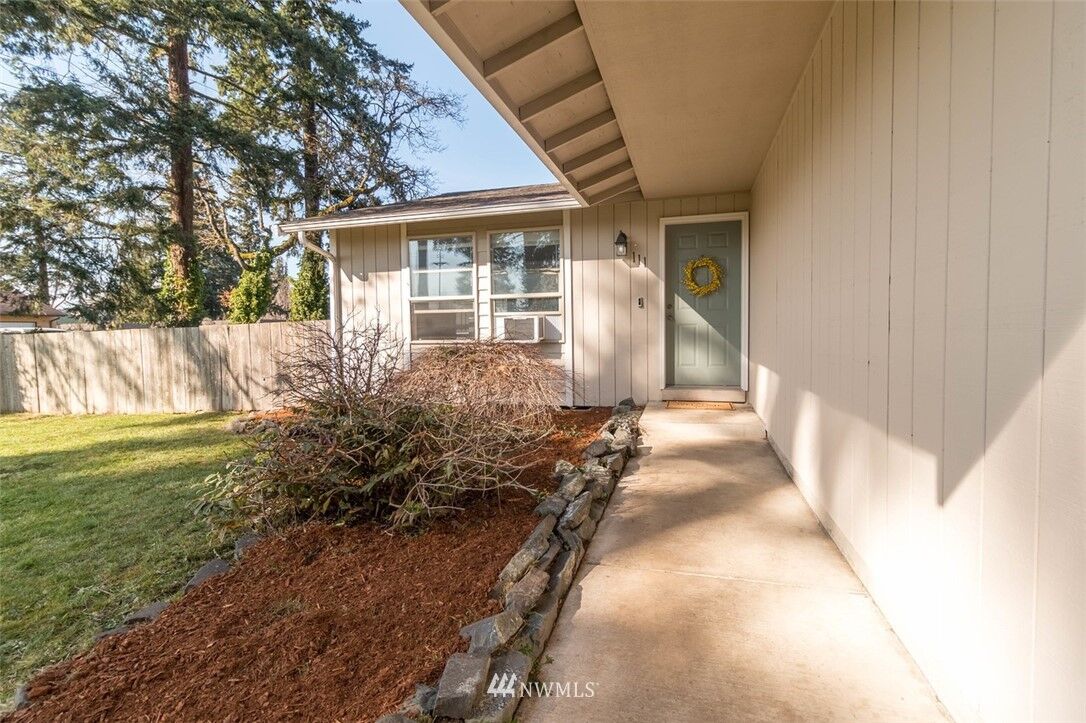 Property Photo: 111 128th Street Ct E WA 98445