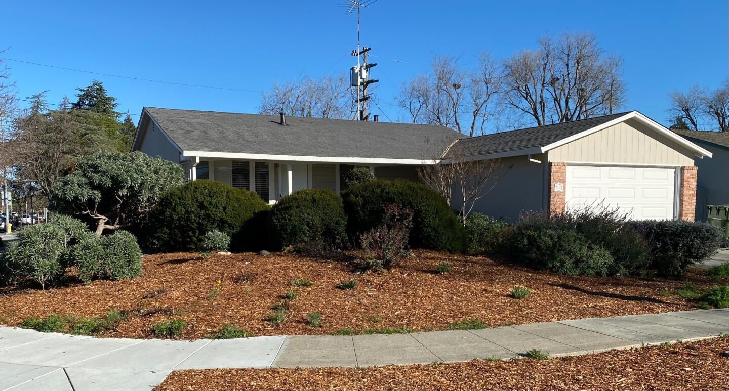 Property Photo: 2102 Weston Drive CA 95130