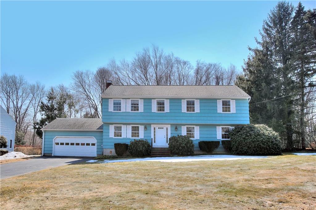 Property Photo:  21 Nuthatch Hill Road  CT 06611 