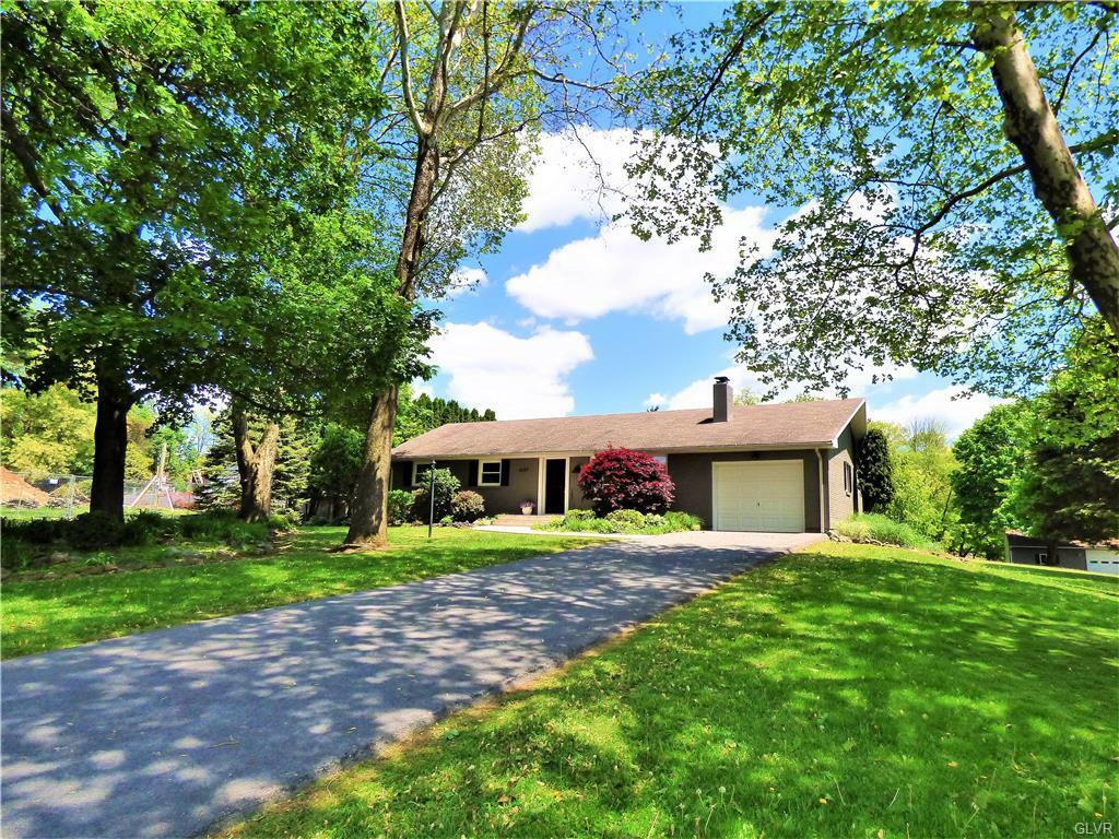 Property Photo:  4287 Lower Saucon Road  PA 18055 