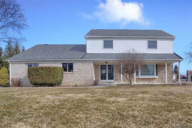Property Photo:  1790 Harwood Drive  MI 48371 