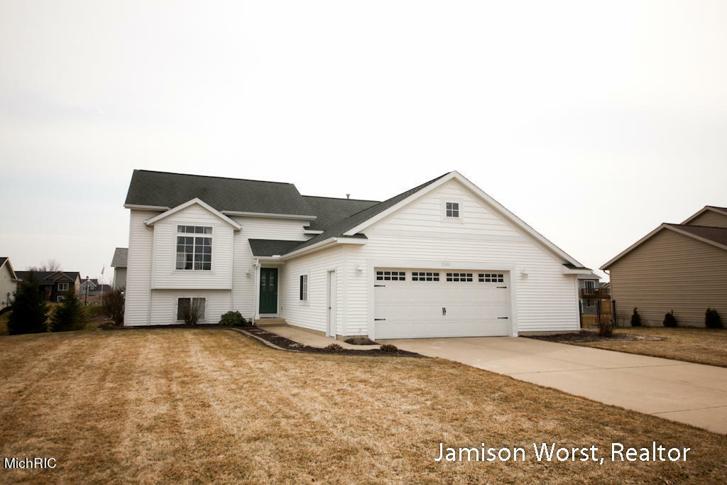 Property Photo:  5300 Windfield Drive  MI 49401 