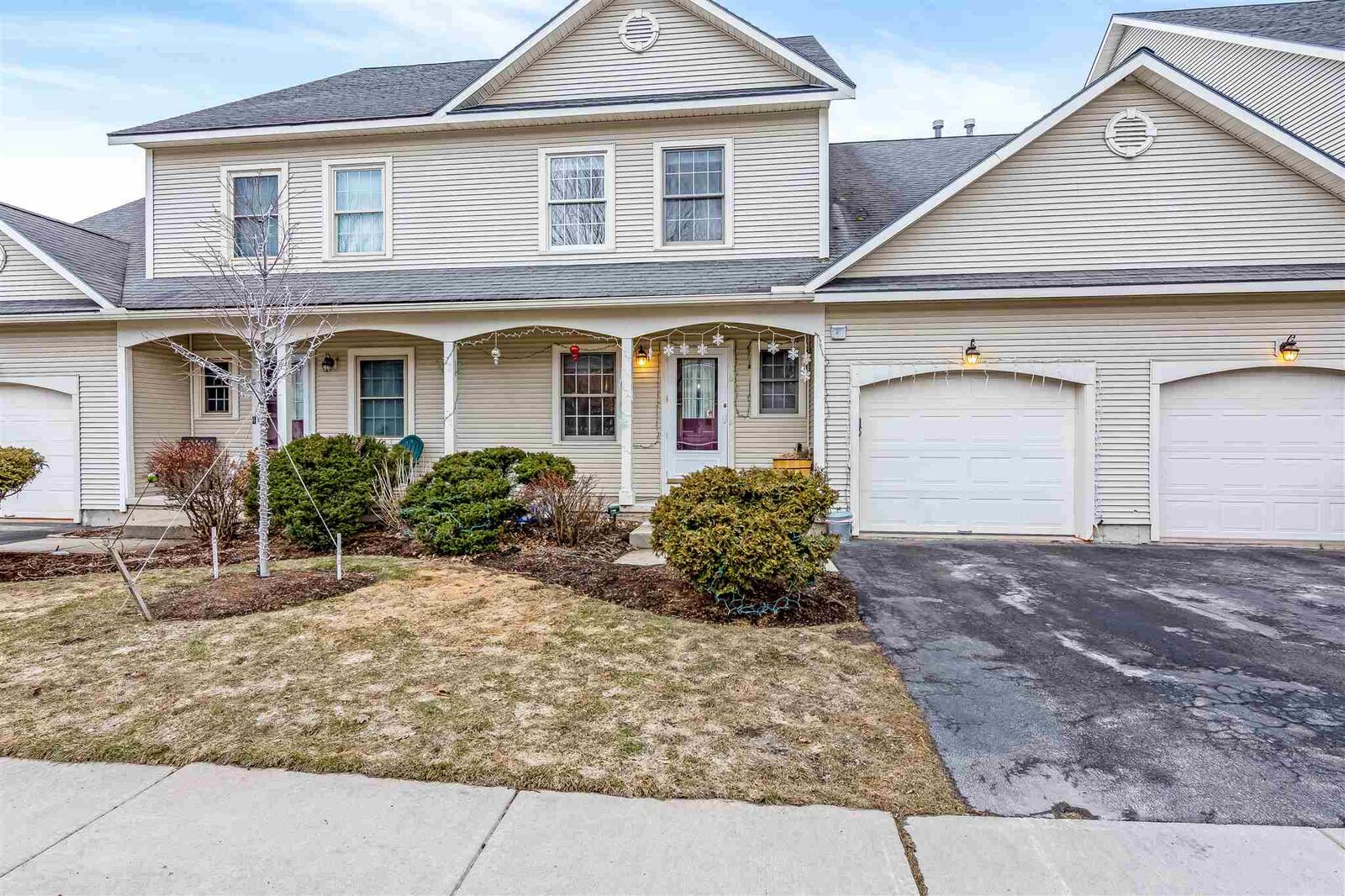 Property Photo:  6 Chelsea Place  VT 05495 