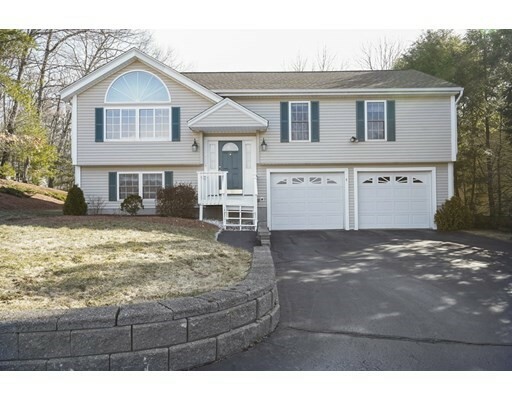Property Photo: 4 Heritage Lane MA 01583