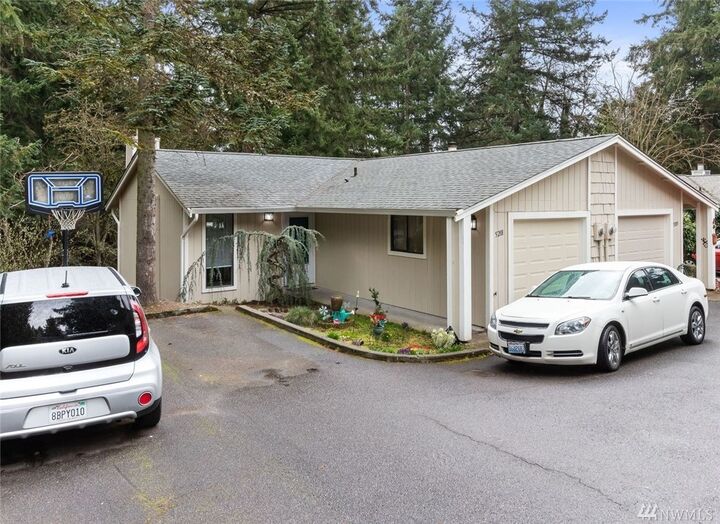 Property Photo: 5201 65th Ave W WA 98467