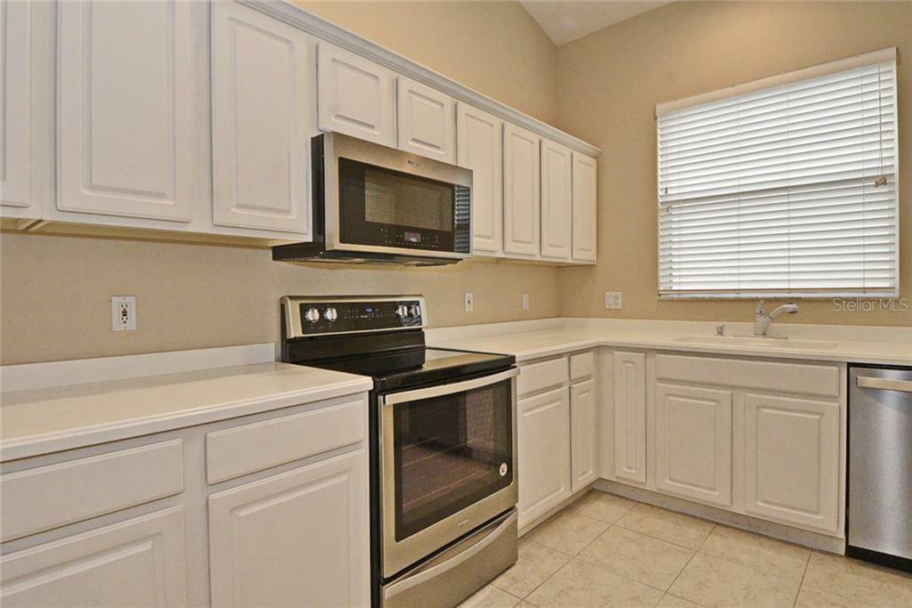 Property Photo:  1821 Cherry Ridge Drive  FL 32746 