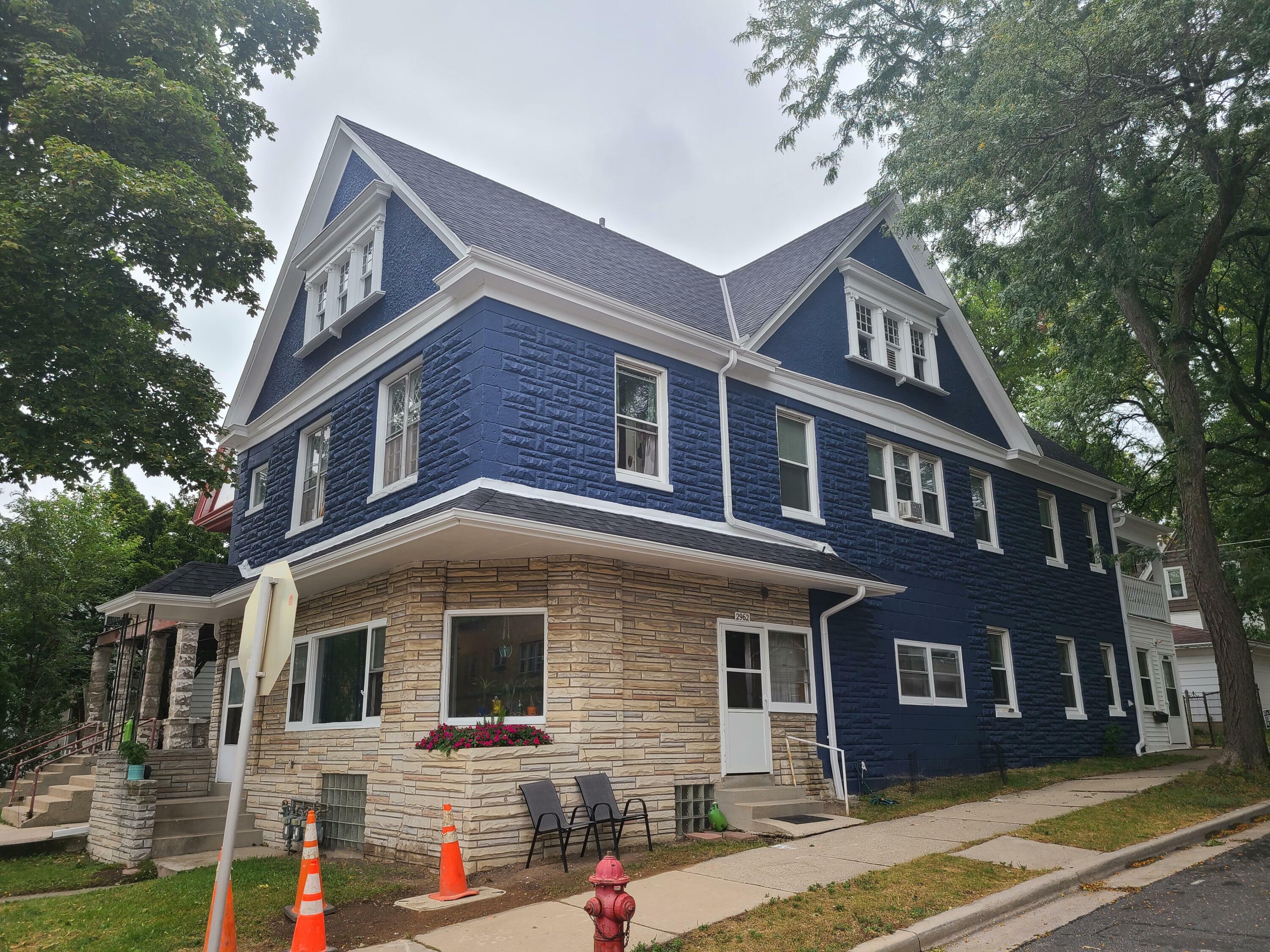 Property Photo:  2962 S Delaware Ave  WI 53207 