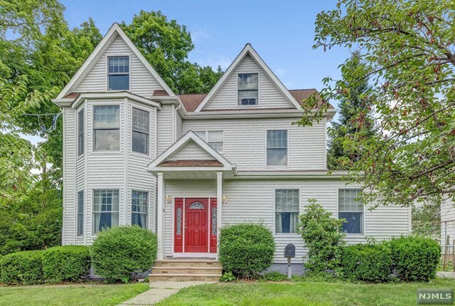 Property Photo: 9 Gould Place 1 NJ 07006