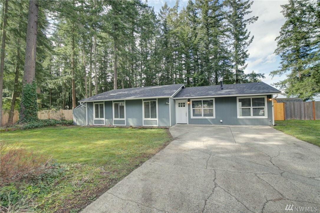 Property Photo:  19403 SE 267th St  WA 98042 