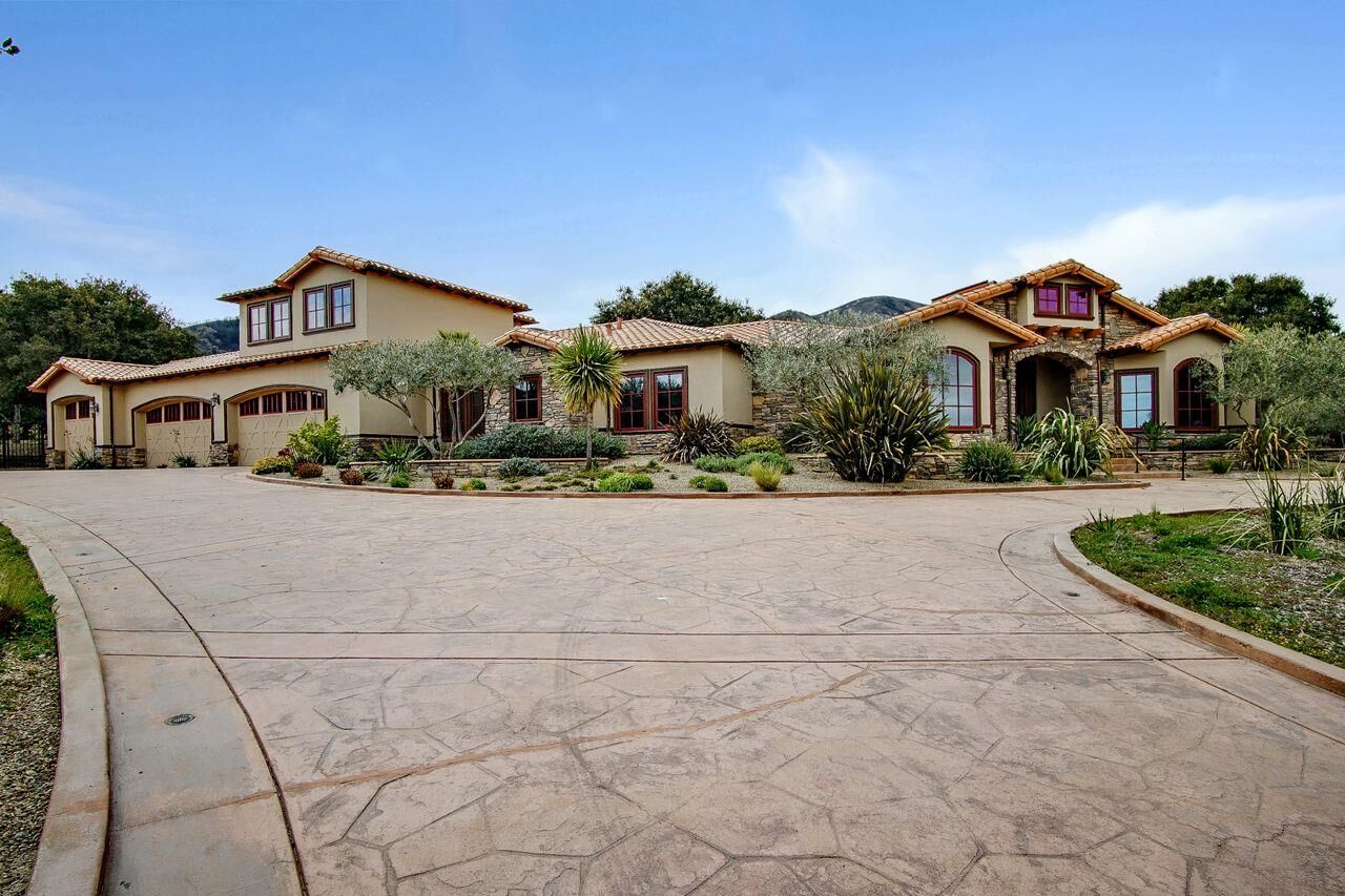 Property Photo: 23512 Belmont Circle CA 93908