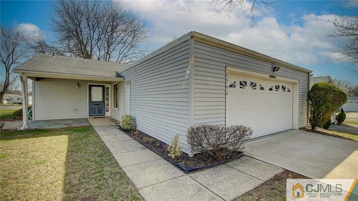 156A Chatham Drive  Monroe NJ 08831 photo