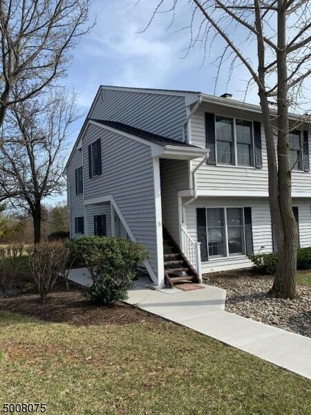 Property Photo: 290 Kingbird Ct NJ 08887