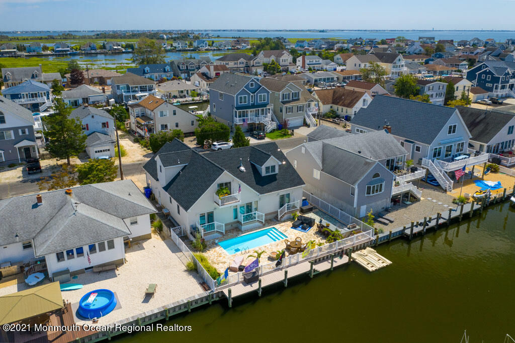 Property Photo:  18 Halsey Drive  NJ 08723 