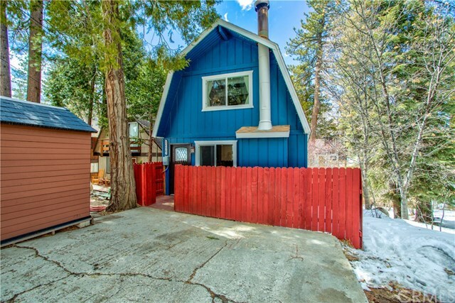 Property Photo:  2364 Spruce Drive  CA 92382 