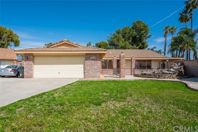 Property Photo:  42413 Santiago Drive  CA 92544 