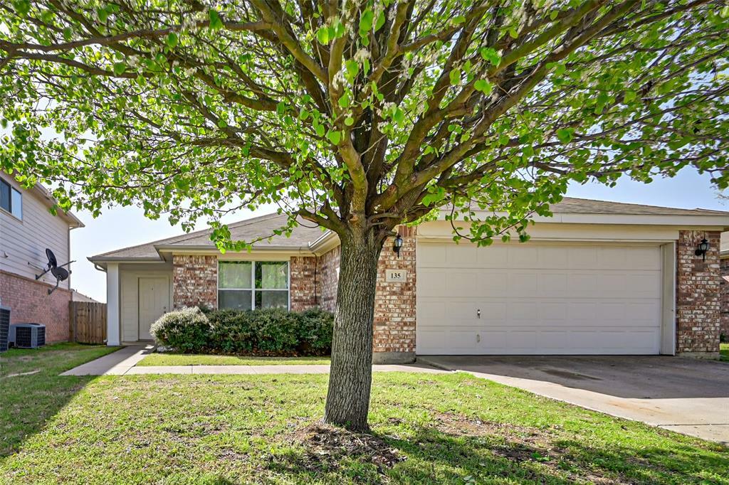 Property Photo:  135 Jefferson Drive  TX 76084 