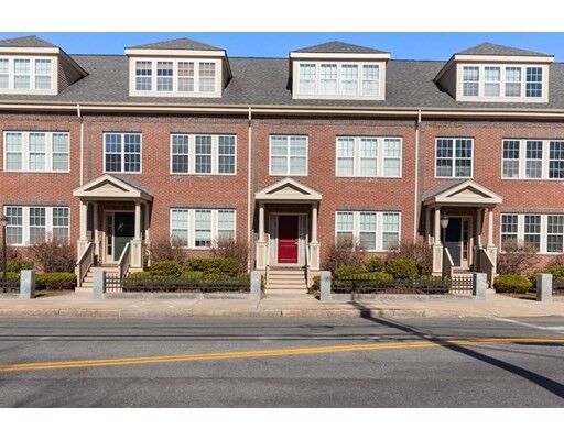 Property Photo:  2 Powder Mill Square 5  MA 01810 