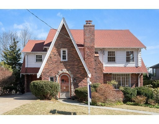 Property Photo: 17 Richmond Rd MA 02478
