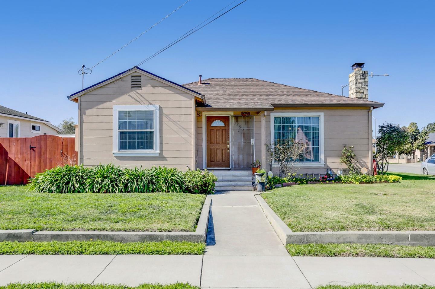 Property Photo:  1100 Kimmel Street  CA 93905 