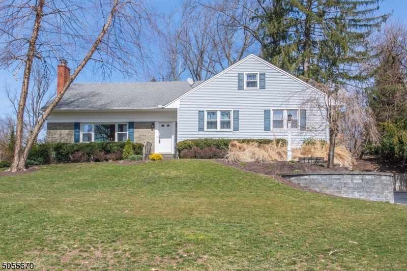 27 E Fairfield Dr  Morris Twp. NJ 07960 photo