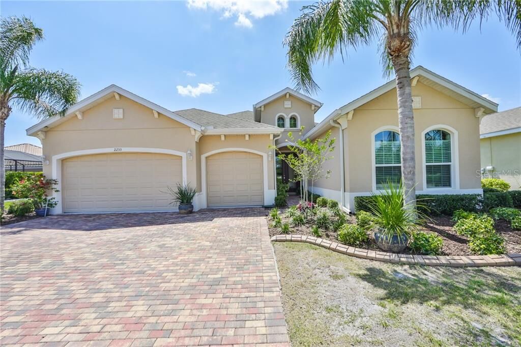 Property Photo:  2233 S Pebble Beach Boulevard  FL 33573 